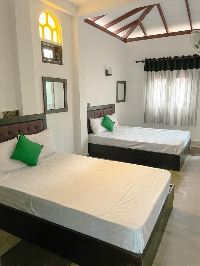 Tropical Vibes - Kathaluwa Apartment Ahangama Luaran gambar